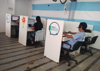 El Centro de Atención al Vecino continúa atendiendo solicitudes y consultas sobre trámites y servicios municipales