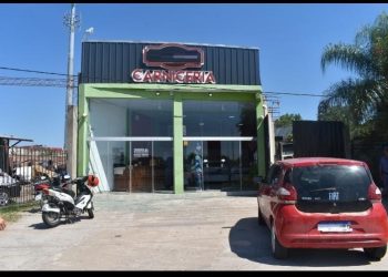 Carnicero se autolesionó accidentalmente con un cuchillo y murió