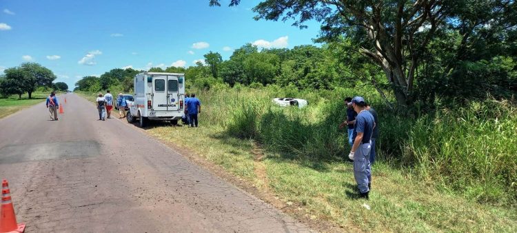Murió una mujer y hay cuatro heridas por un vuelco en R3