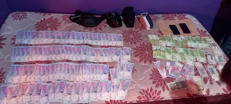 Detuvieron a joven de 19 años y su madre, dedicados al robo con perfiles falsos en Facebook