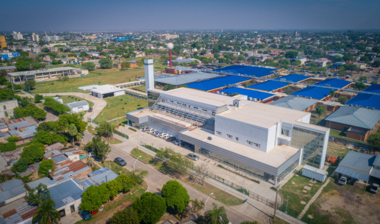 Incorporan moderno aparato «para realizar mamografía tridimensional con biopsia»