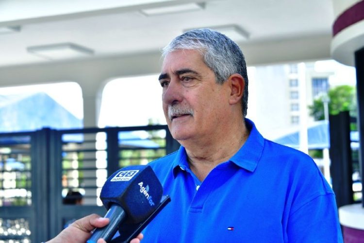 Cacho García cargó contra la oposición: «los sabelotodos que creen que la sequía se va a solucionar con unos bidones de agua»