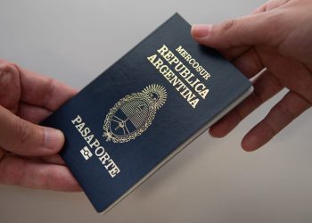 Renaper normalizó la entrega de Pasaportes exprés y al instante tras inconvenientes provocados por el apagón del 1 de enero