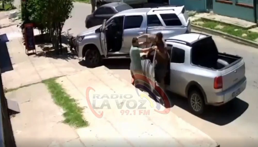 Violento enfrentamiento entre vecinos de Villa Jardín, «donde nadie se enoja» (video)