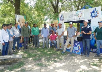 Entregaron herramientas a productores de Riacho He Hé y Tres Lagunas