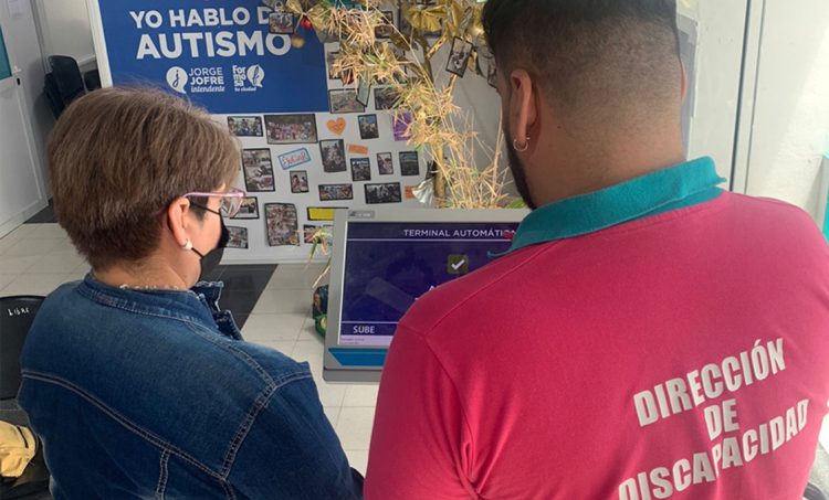 La Municipalidad realiza trámites de activación de Sube Inclusiva y obleas para libre tránsito y estacionamiento para discapacitados