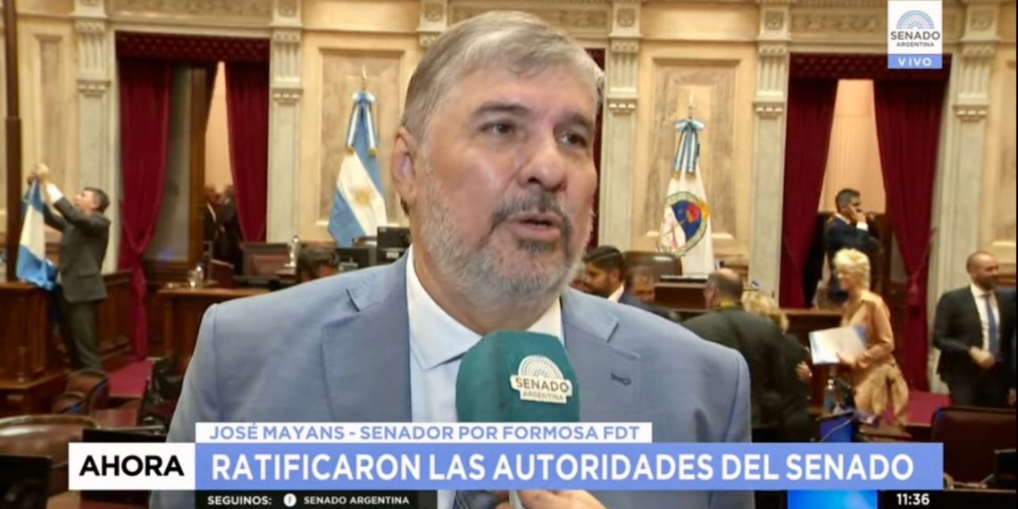 Mayans volvió al Senado y agradeció a Dios, «estuve cercano a tener un desenlace duro»