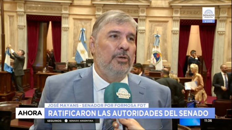 Mayans volvió al Senado y agradeció a Dios, «estuve cercano a tener un desenlace duro»
