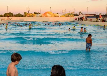 Inauguraron la ampliación del Parque Acuático “17 de Octubre”, con simulador de olas