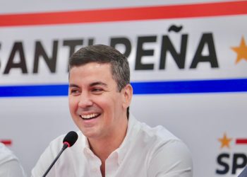 Candidato a presidente de Paraguay calificó de «haraganes» a los argentinos; le contestó el Embajador Peppo