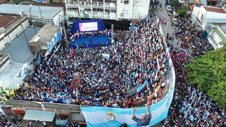 El piropo de Insfrán a las mujeres formoseñas: “Son muy especiales para mí. Fieles custodias de mi corazón, las amo»