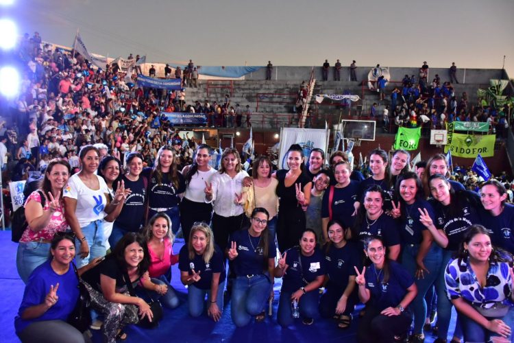 El piropo de Insfrán a las mujeres formoseñas: “Son muy especiales para mí. Fieles custodias de mi corazón, las amo»