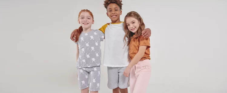 ¿Dónde comprar ropa infantil por mayor?