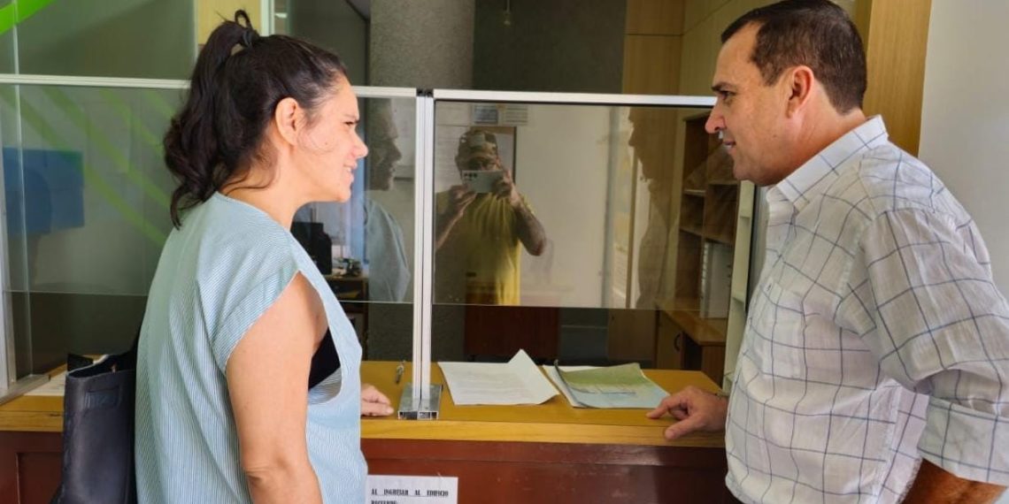 Piden a la justicia que se retire toda la cartelería oficial del gobernador por “fraude electoral”