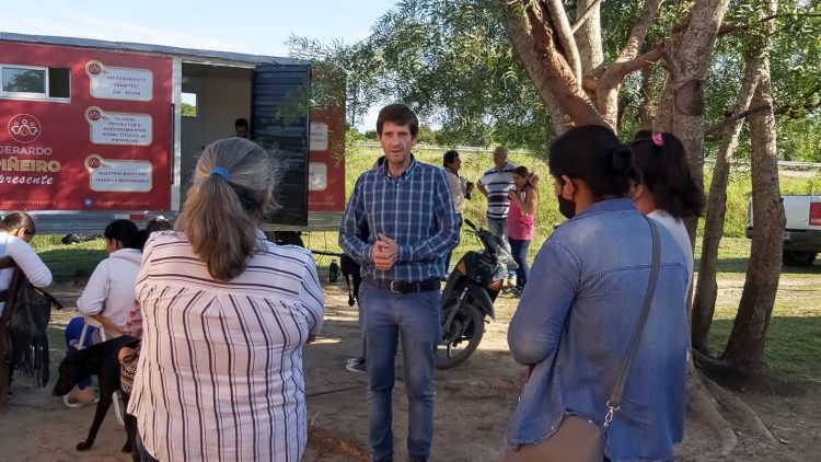 Piñeiro impulsa reclamo vecinal al municipio por títulos de propiedad