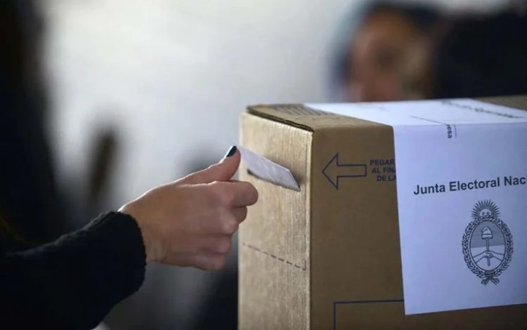 En Formosa, si hay ballotage nacional, tendríamos 215 días de campaña electoral