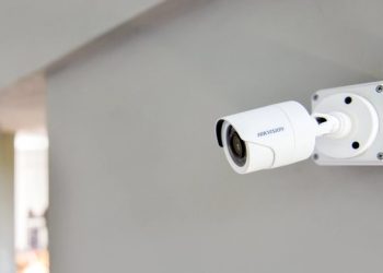 Quedó filmado cuando hurtaba dos cámaras de seguridad de una escuela y terminó preso