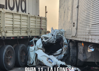 Terrible choque múltiple en la Ruta Nacional 11: dejó vehículos destrozados y personas en «estado de crisis» (video)