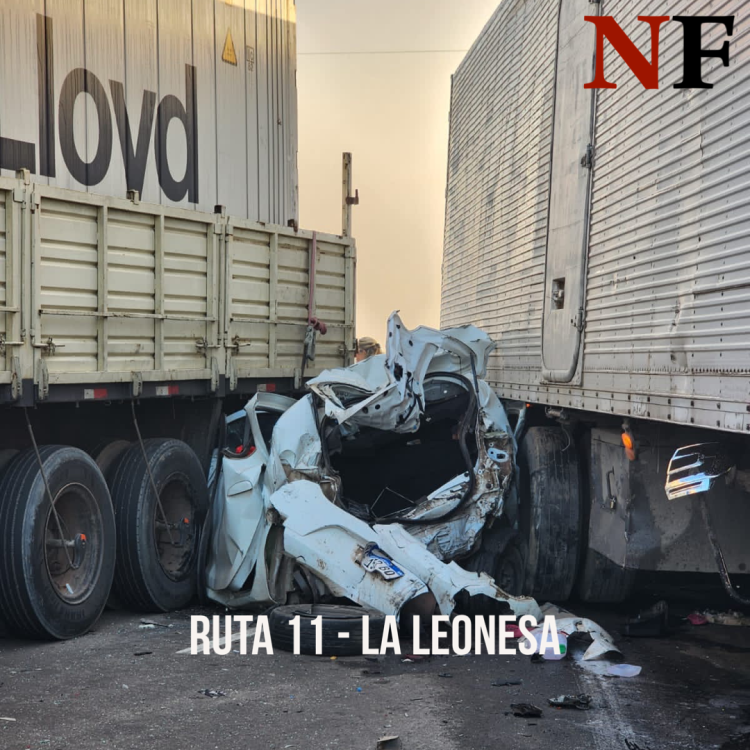 Terrible choque múltiple en la Ruta Nacional 11: dejó vehículos destrozados y personas en «estado de crisis» (video)