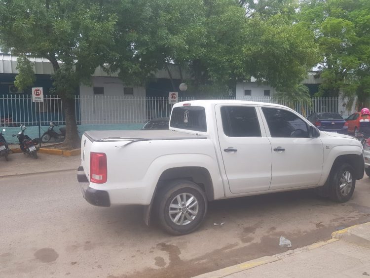 «El chico se le soltó a la madre y se metió debajo de la rueda trasera de la camioneta»