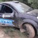Un auto de rally salió de pista y embistió a un policía que terminó con la pierna rota