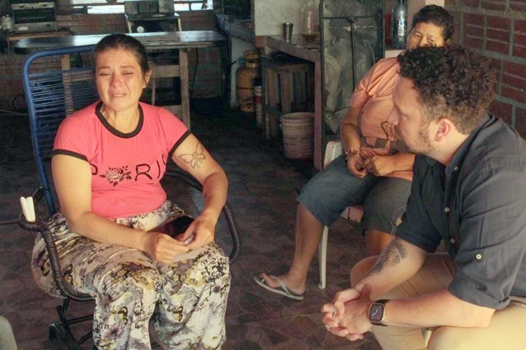 «Pepe Guapo» Ocampo por los barrios; el concejal  ayudó a merenderos de la ciudad