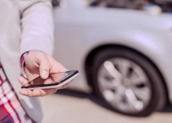 ¿Qué daños debe cubrir el seguro de auto?