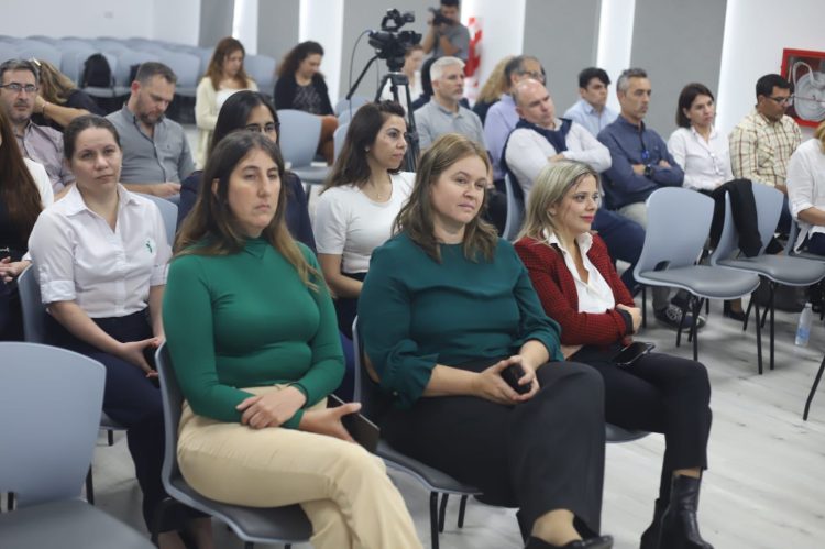 Banco Formosa y ABAPPRA realizaron la primera Jornada Regional de Finanzas Sostenibles