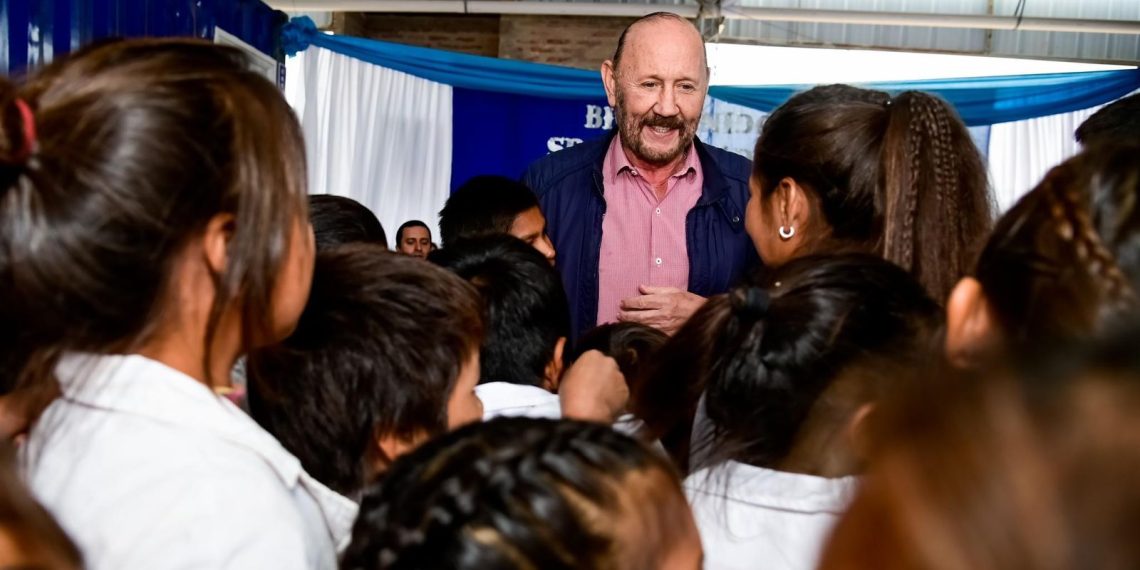 Insfrán: “Vamos a seguir recorriendo el mismo camino de siempre, que es el de estar con el pueblo”
