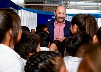 Insfrán: “Vamos a seguir recorriendo el mismo camino de siempre, que es el de estar con el pueblo”