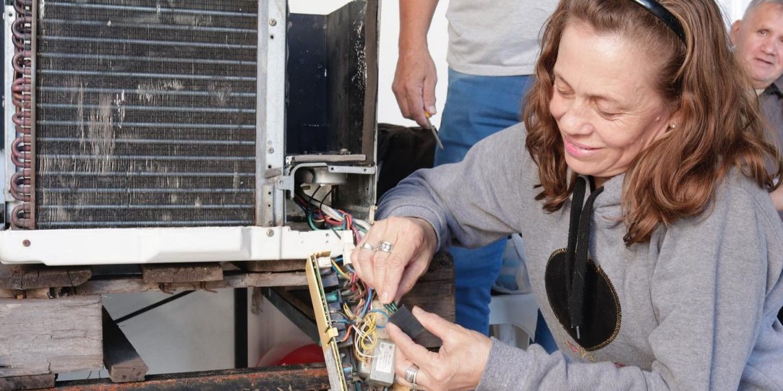 Más de 900 personas se capacitan en 21 oficios dictados por la Municipalidad de Formosa