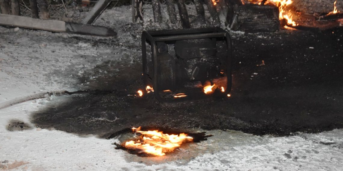 Precaria e ilegal estación de bombeo de nafta explotó y dejó con graves quemaduras a un hombre