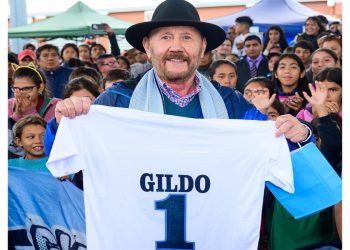 Gildo, más moderado, explicó a quien apuntó cuando trató de «reverendos hijos de su madre» a los porteños