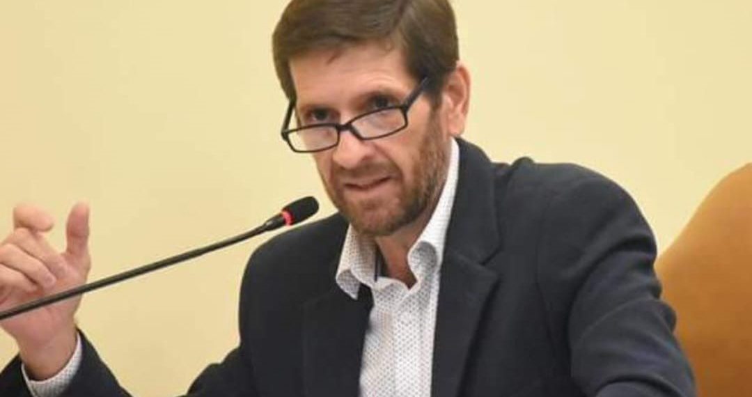 Piñeiro: «La entrega de títulos de propiedad que hará Insfrán es una medida forzada»