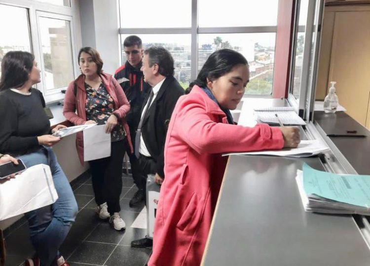 Denuncia penal contra el médico y la clínica de las ecografías mellizas