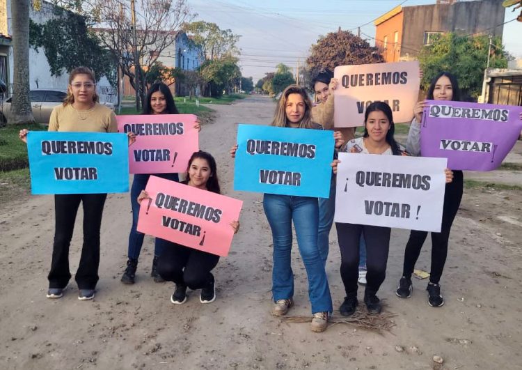 Excluyen de los padrones electorales a más de 11 mil egresados y estudiantes de la UNAF