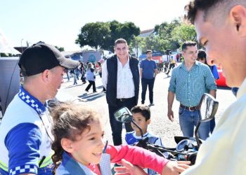 Jofré acompañó las actividades con los jardines de infantes por el Día de la Seguridad Vial