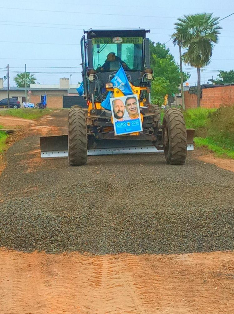 Jofré supervisó trabajos de ripio y mejora de calles y dialogó con vecinos