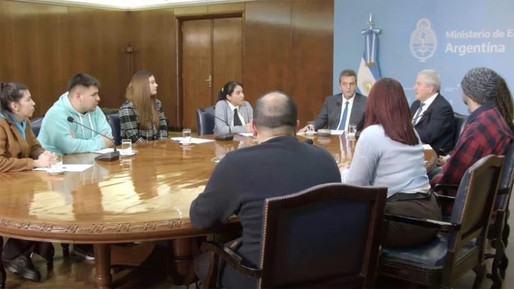 Las Becas Progresar subirán de $13.000 a $20.000 para 1.700.000 alumnos desde agosto