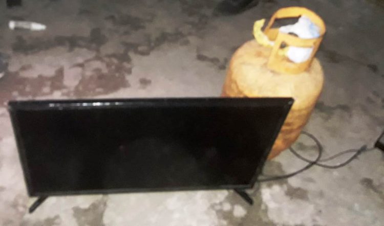 Un hombre enseñaba a un menor a robar y vender bienes ajenos