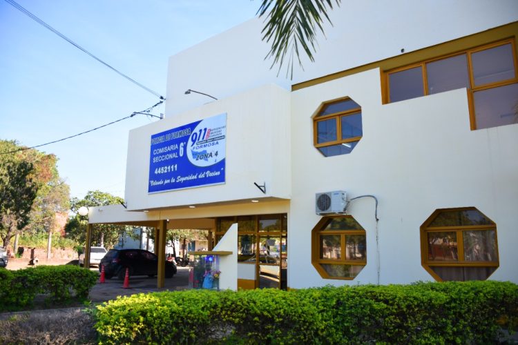 Mujer sustrajo mercaderías de un supermercado y terminó con una causa penal