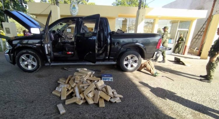 Tenían prisión domiciliaria: él por enfermedad y ella por ser madre, pero los agarraron nuevamente con marihuana