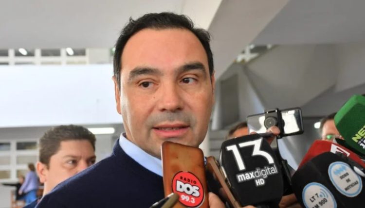 Valdés anunció un nuevo aumento para estatales correntinos