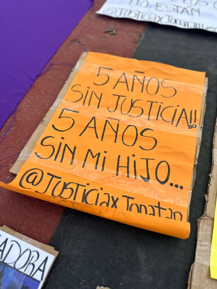 Hubo una nutrida marcha en reclamo de justicia por homicidios no esclarecidos