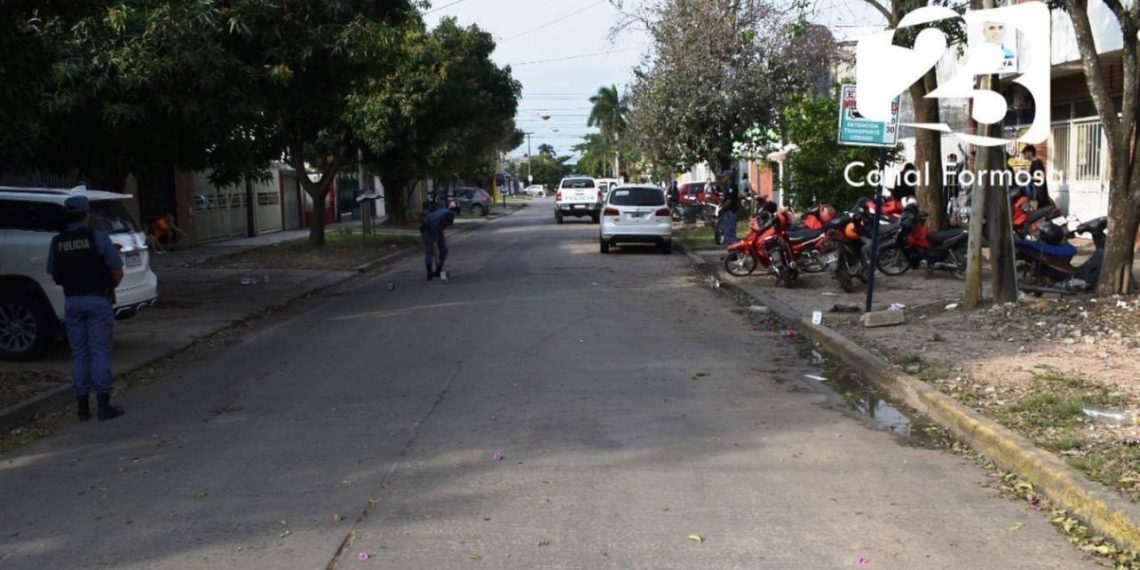 Un menor de cinco años cruzó la calle solo, lo embistió una camioneta y falleció