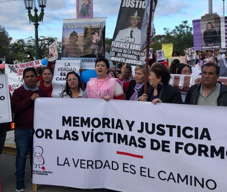 Hubo una nutrida marcha en reclamo de justicia por homicidios no esclarecidos