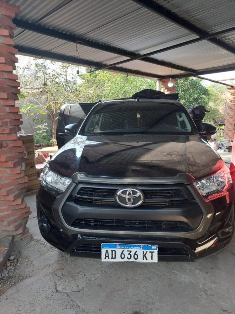 Golpe al contrabando: Más de $14.000.000 en mercadería secuestrada, una camioneta y patentes