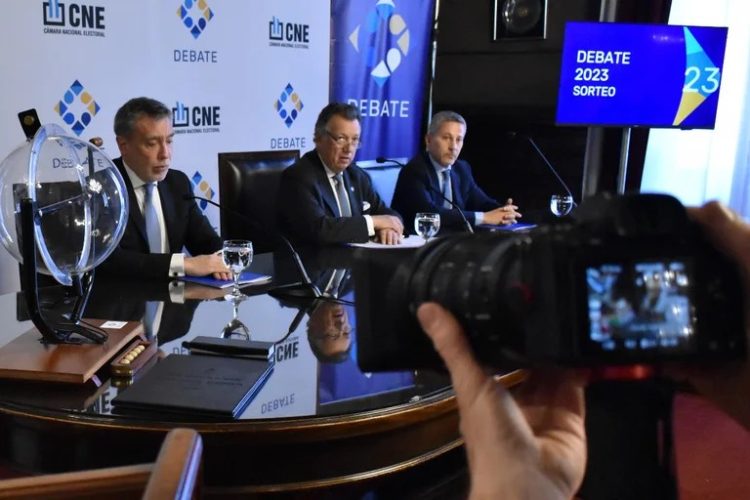 Con derecho a réplica y preguntas cruzadas, se conoció el reglamento de los debates presidenciales