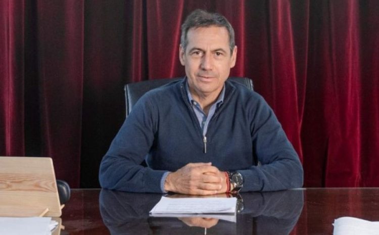 Luis Naidenoff: “Con una inflación que va para el 150% interanual, este aumento son migajas”