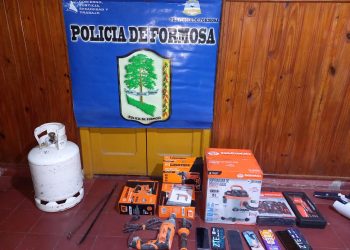 Son delincuentes que suman 21 causas por robo, pero están libres